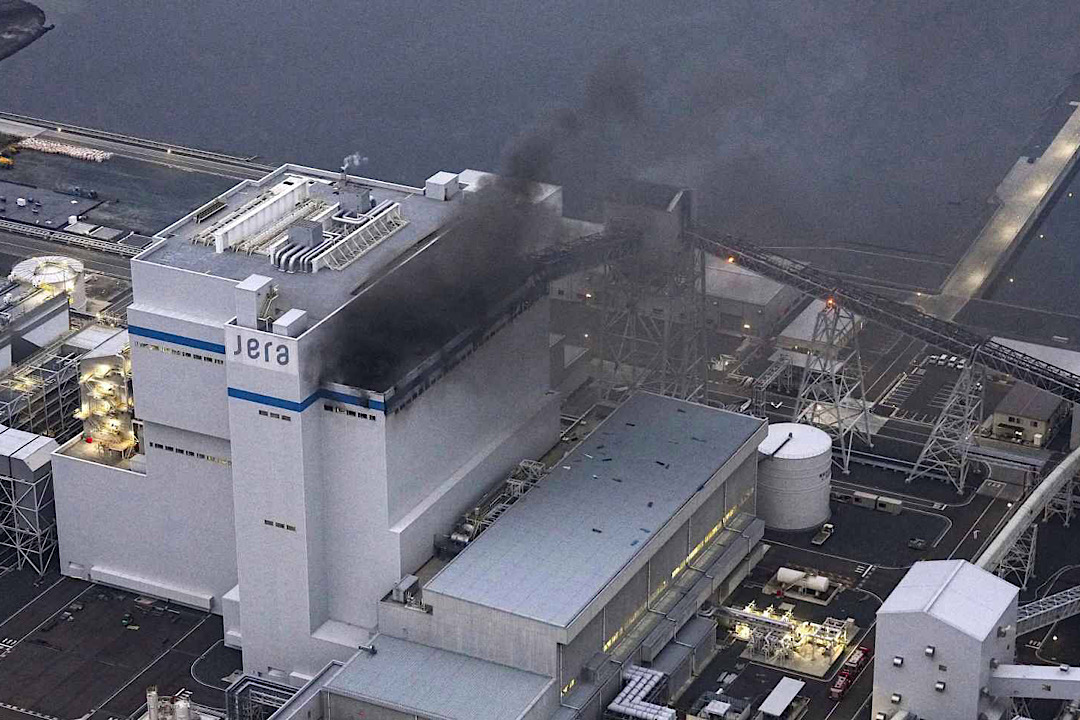 Explota la central térmica de Taketoyo (Aichi), una de las más grandes de Japón