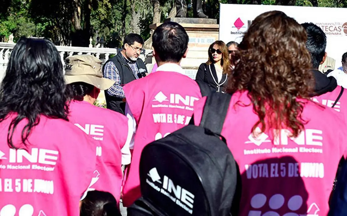 INE frena participación de 214 capacitadores por estar afiliados a partidos