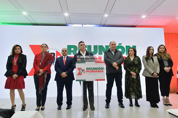 Celebra AMLO que PRI apoye reforma a pensiones