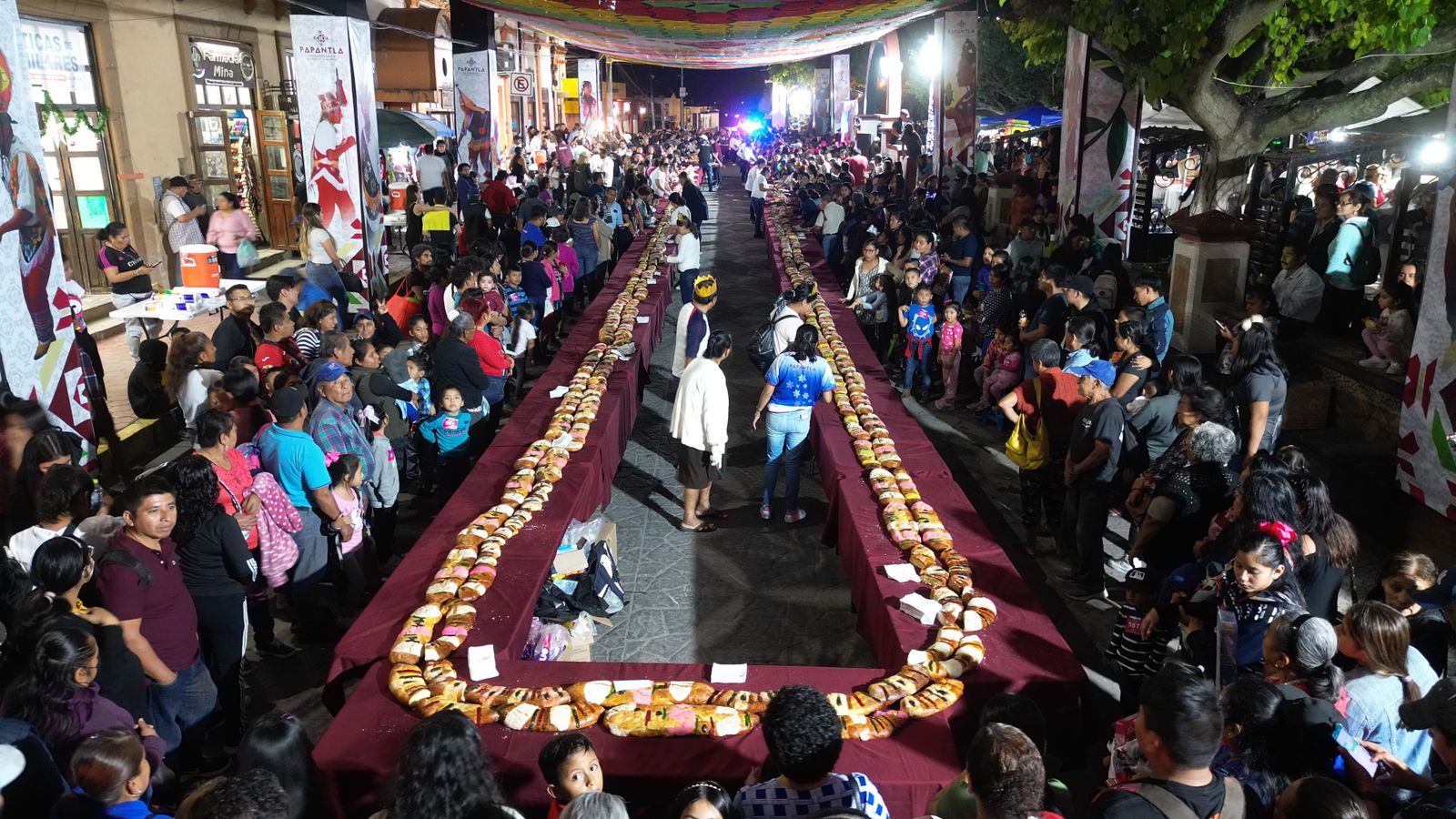 Festeja Rocío Nahle Día de Reyes con familias papantecas 