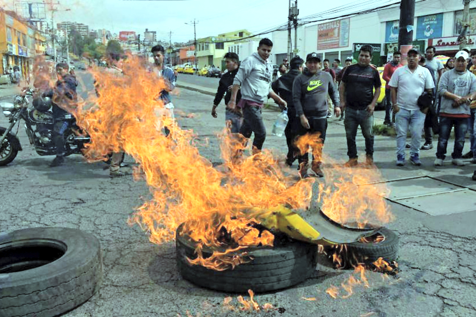 Decretan el estado de excepción en Ecuador tras fuga de criminal