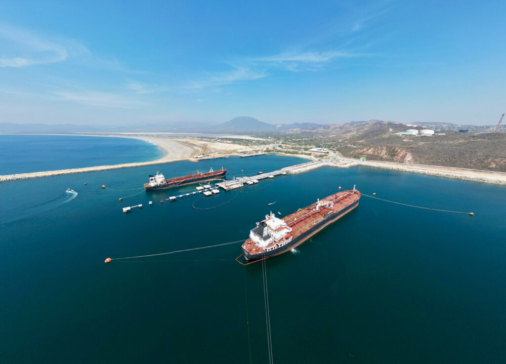 Avanzan posibilidades comerciales con la costa este de Estados Unidos: AMLO.