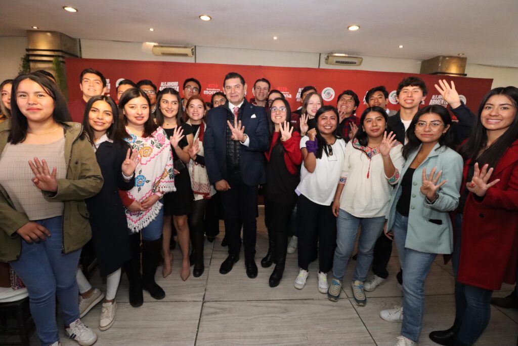 Alejandro Armenta trabaja desde el Senado a favor de las juventudes