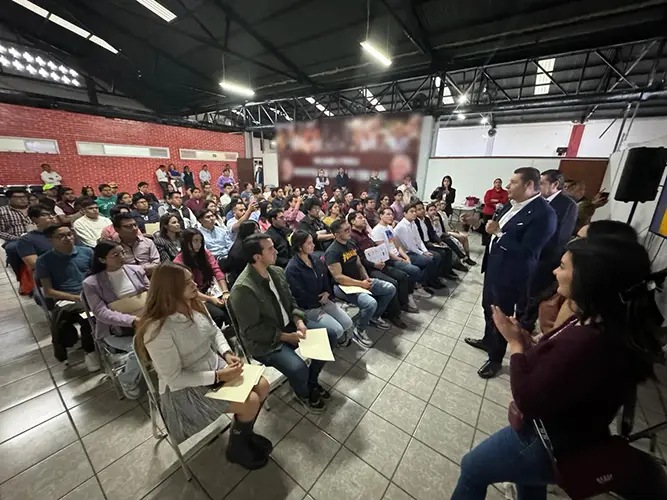 Desde el Senado, se continúa impulsando espacios de capacitación, dijo Alejandro Armenta.