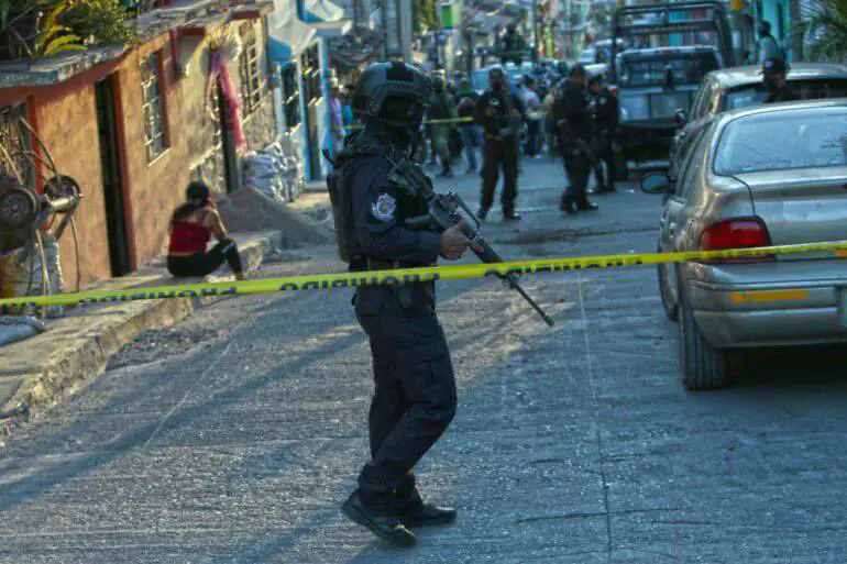 El papá de la aspirante morenista a la Alcaldía de Huamuxtitlán, Rosalba Ramírez, fue herido a balazos y murió