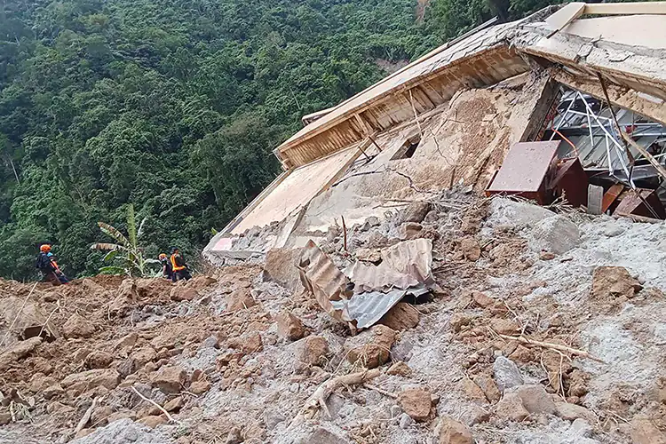 Inundaciones y deslizamientos de tierra han dejado al menos 18 muertos desde el 28 de enero