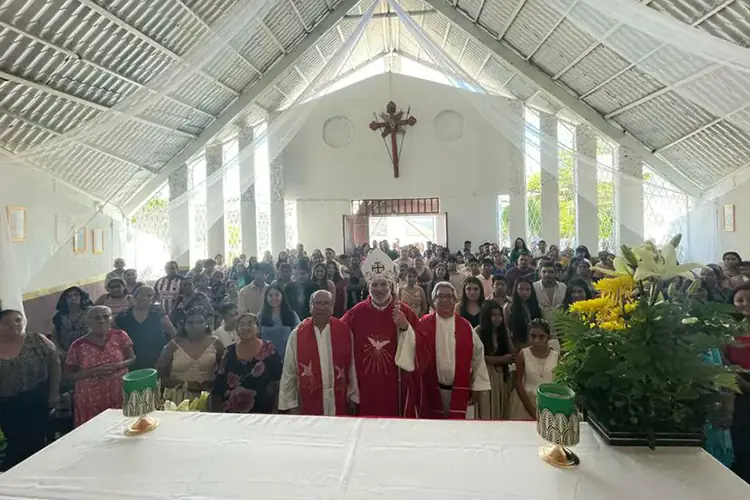 Avala AMLO diálogo entre Iglesia y crimen organizado