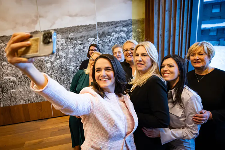 La presidenta de Hungría, en el marco de un encuentro con lideresas de Bosnia y Herzegovina