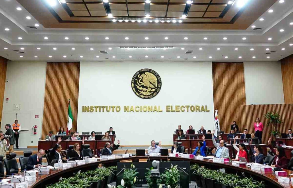 Consejeros electorales se oponen al bono del INE