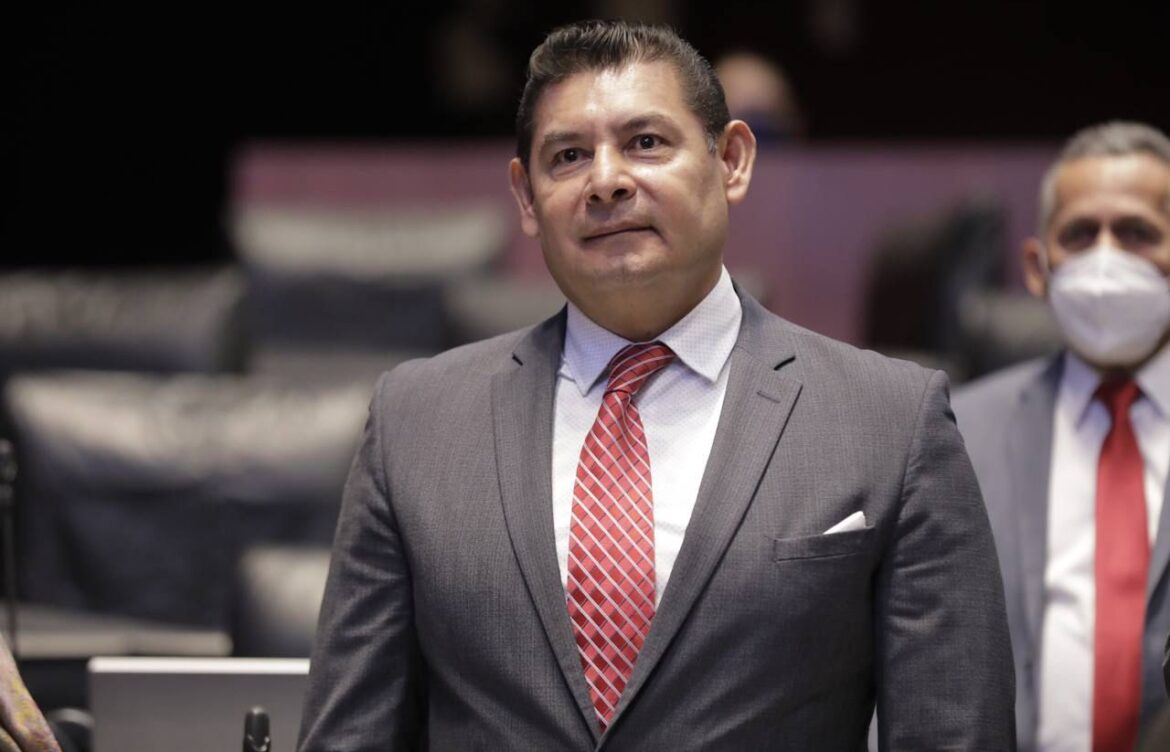 Alejandro Armenta lidera contienda por la gubernatura de Puebla