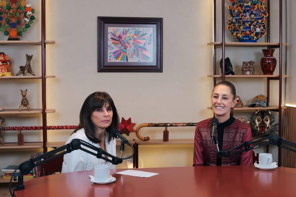 'Las mujeres participamos, luchamos por nuestros derechos y podemos llegar a la presidencia de la república': Claudia Sheinbaum.