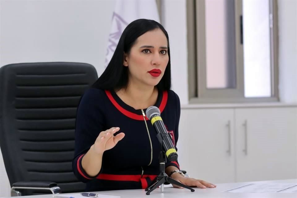 Sandra Cuevas propone fijar salario máximo de funcionarios en 50 mil pesos
