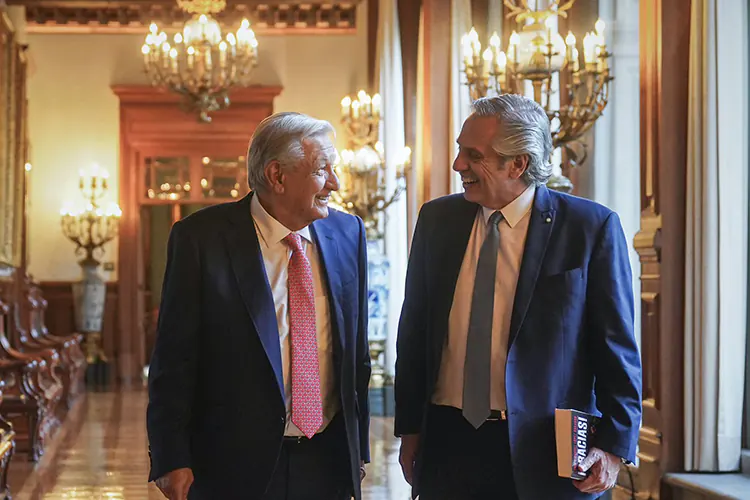 Recibe AMLO al expresidente de Argentina Alberto Fernández