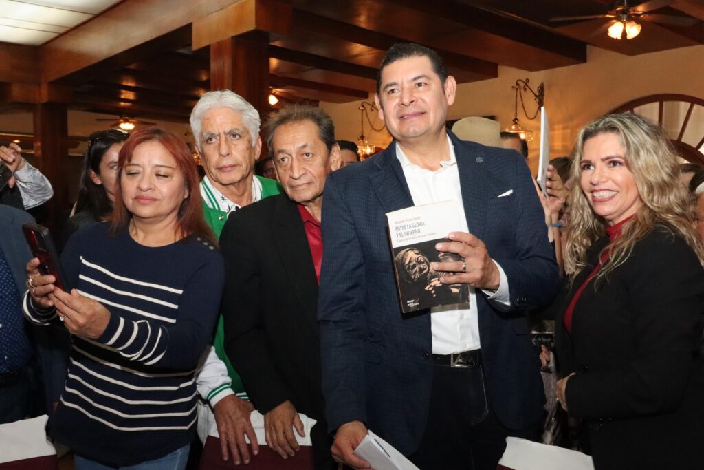 🙌🏼🇲🇽 México tiene una gran riqueza cultural reflejo de su historia, del corazón de su gente. ❤️Agradezco la invitación de mi querida amiga María José Farfán, Coordinadora del Colectivo de Cultura, para conocer el gran trabajo que han realizado para promover el arte, permitiendo… pic.twitter.com/S59DGKqjzh— Alejandro Armenta (@armentapuebla_) March 5, 2024