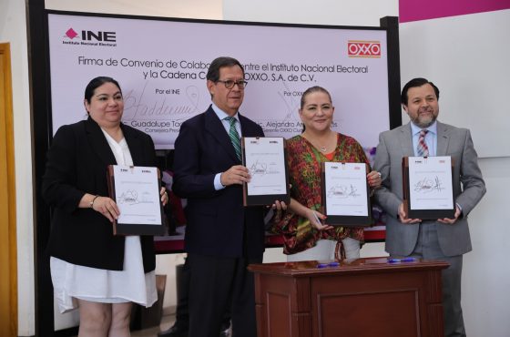 Firman convenio INE y Oxxo para promover el voto