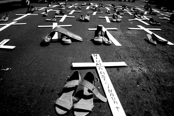 Gobierno se disculpa por desapariciones y feminicidios en Juárez