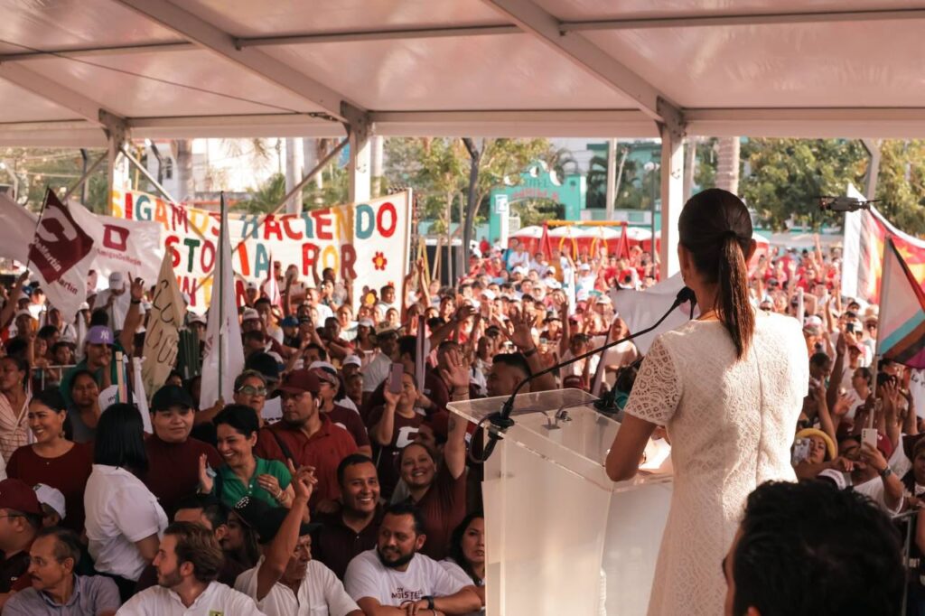 Claudia Sheinbaum es nombrada como ‘la hermana mayor’ por representantes de los pueblos mayas de Quintana Roo