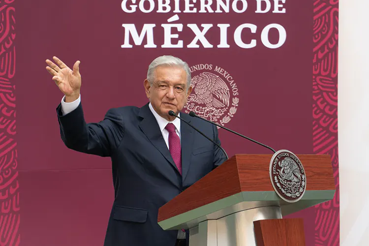 Anuncia AMLO gira de despedida tras elección