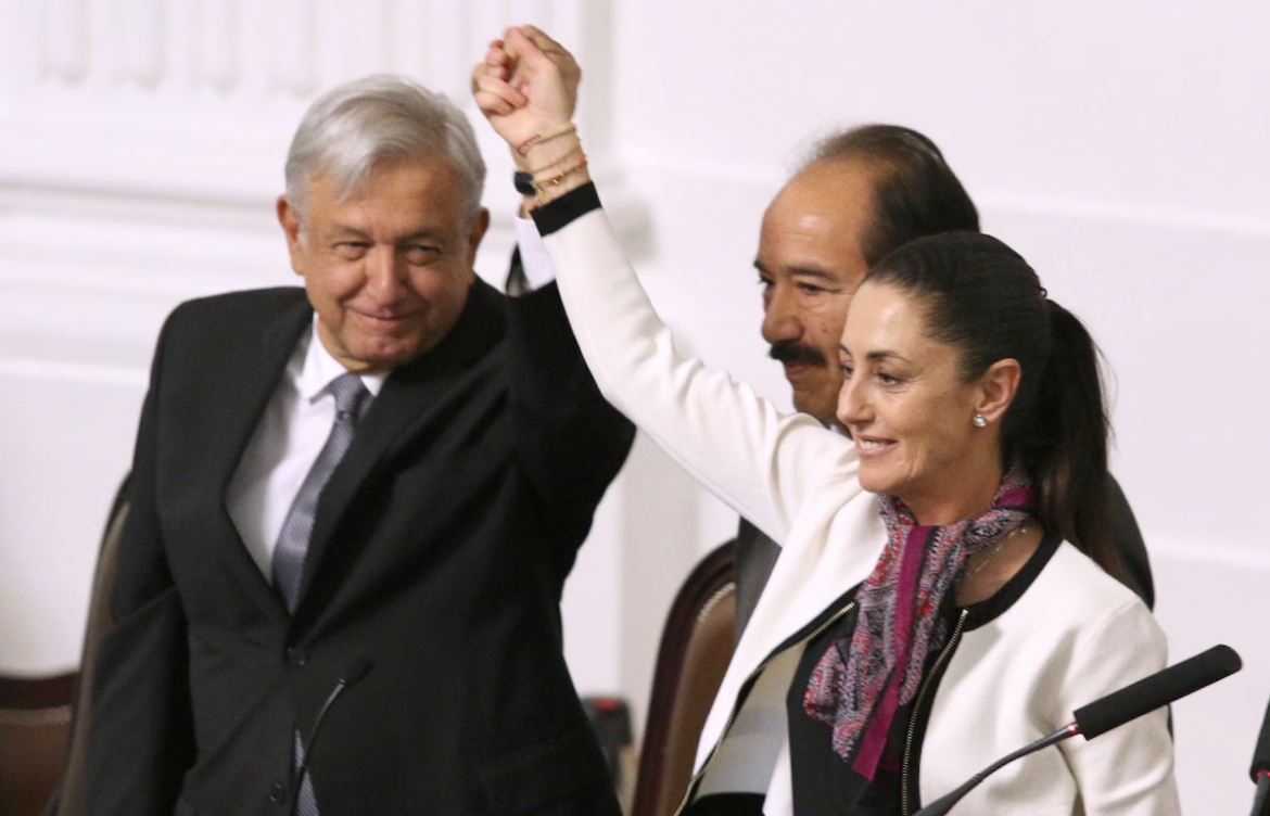 ‘Quieren amarrar navajas’: AMLO descarta conflicto con Sheinbaum por debate