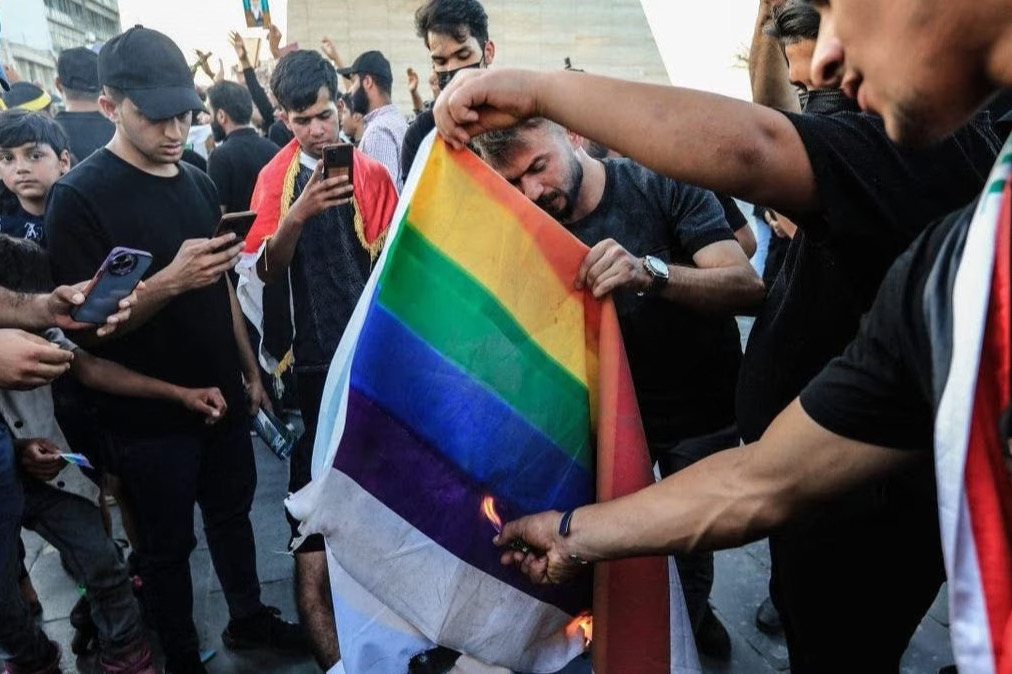 Aprueban dura ley iraquí contra la comunidad LGBTQ+