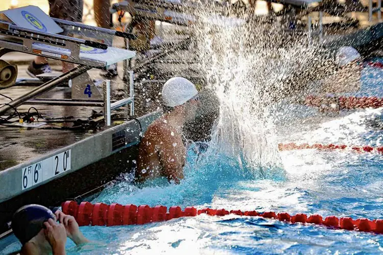 Sella nadador mexicano su boleto a París 2024