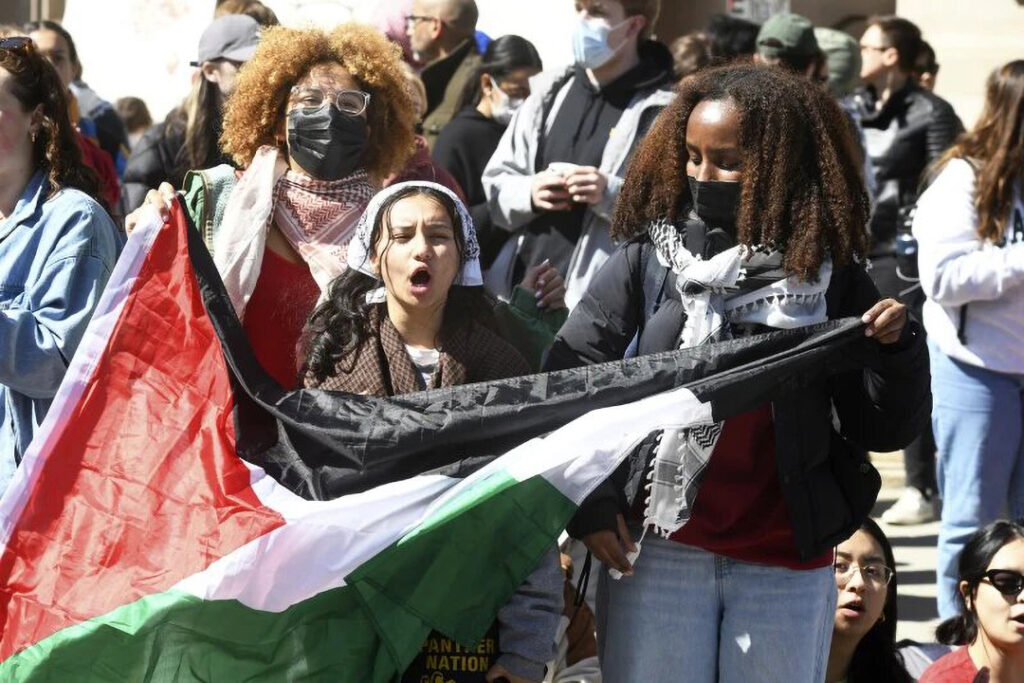 Wow!HAPPENING NOW.Columbia University is witnessing a powerful moment: a MASSIVE faculty walkout in solidarity with students advocating for Palestine.pic.twitter.com/bjwgp1HTlf— sarah (@sahouraxo) April 22, 2024