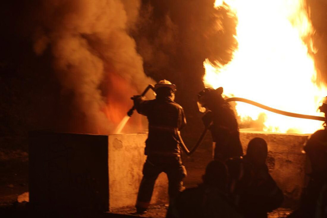 Atienden incendio en respiraderos de Río de los Remedios