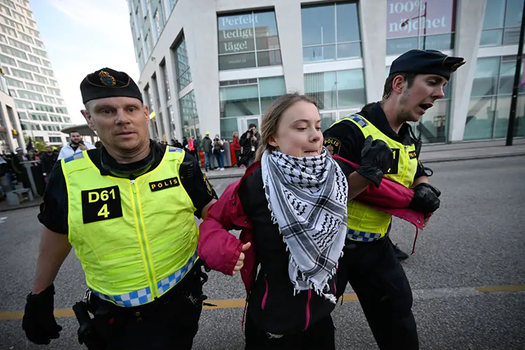 Desalojan a Greta Thunberg del Eurovisión tras encabezar protestas propalestinas