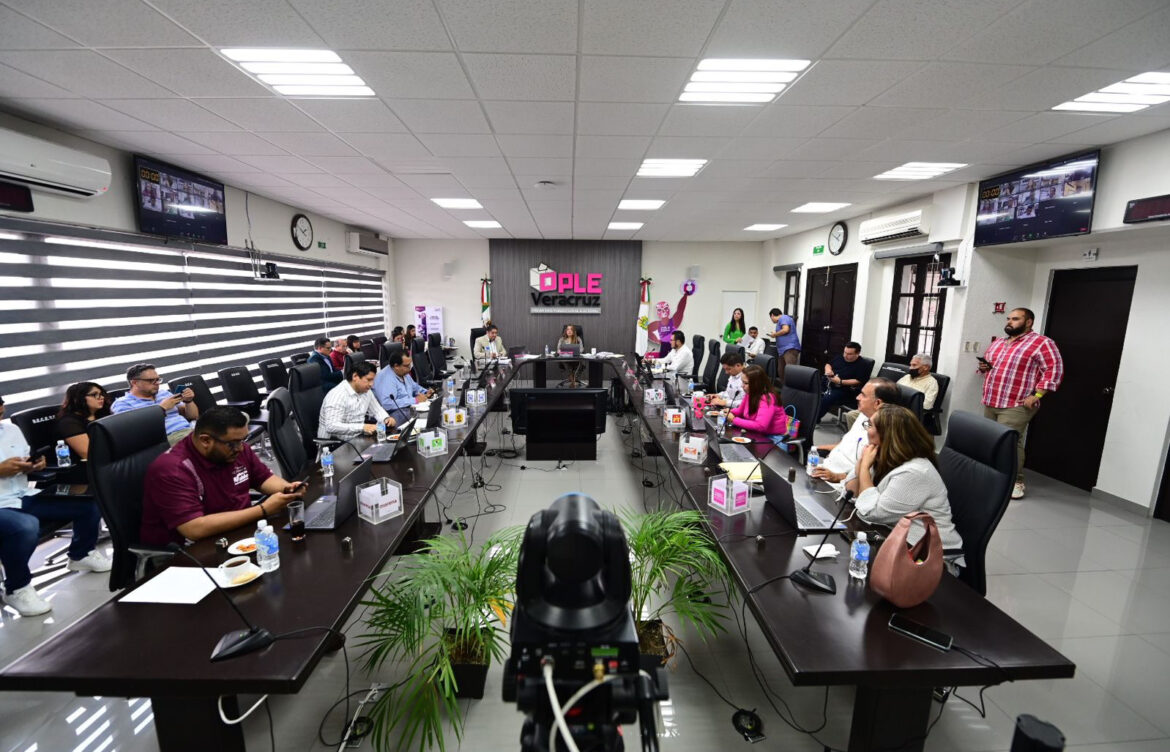 Consejo General del OPLE Veracruz aprueba convocatoria para debates de diputaciones locales