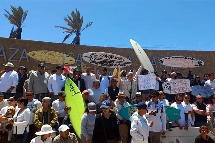 Protestan por turistas extranjeros asesinados en Ensenada