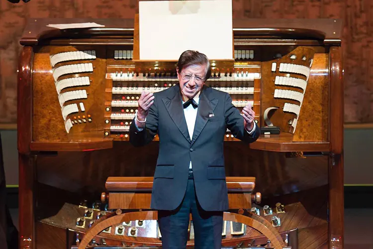 Fallece Víctor Urbán, organista del Auditorio Nacional