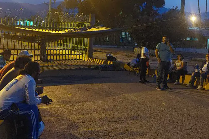 Bloqueo de CNTE en Oaxaca causa desabasto de gasolina