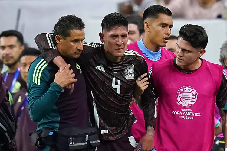 Edson Álvarez podría no jugar el resto de la Copa América