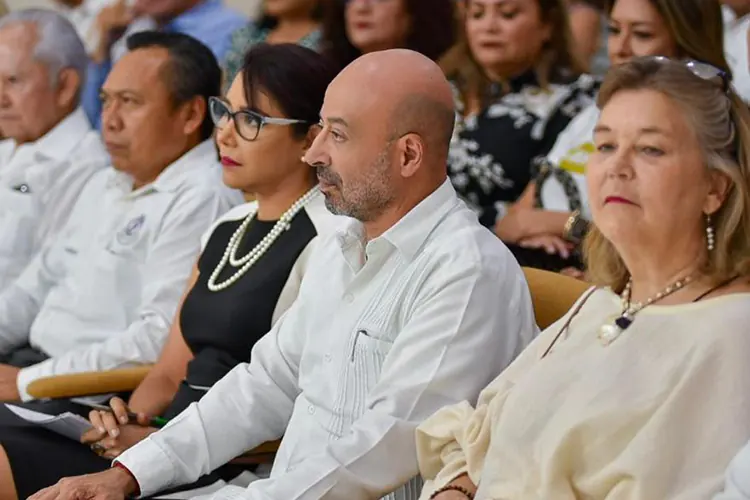 Renato Sales renuncia a Fiscalía de Campeche