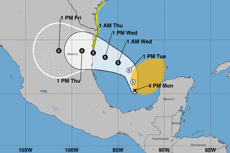 Potencial ciclón tropical se enfila hacia costas de Yucatán