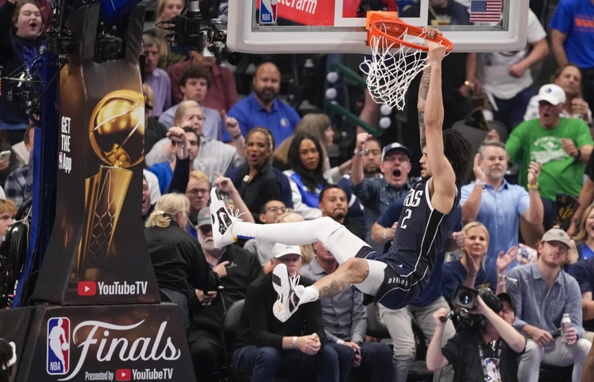 Los Celtics vuelven a Boston con la mira puesta en su título 18