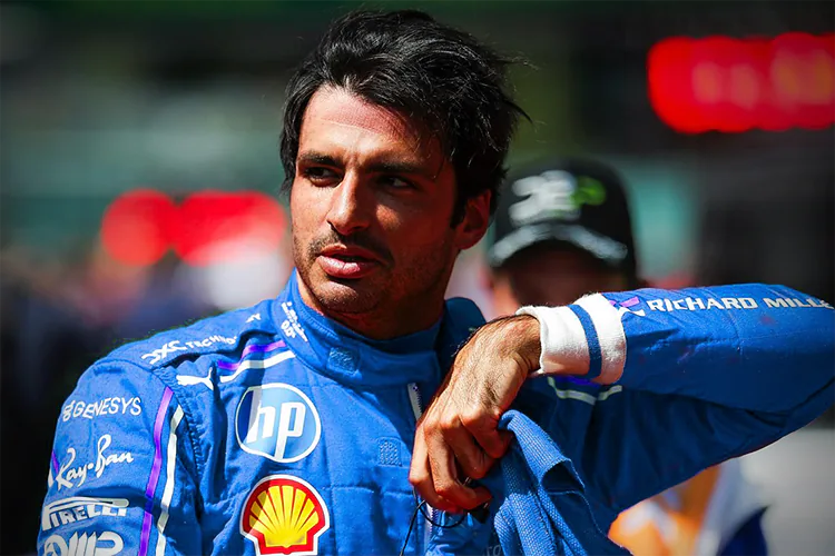 Carlos Sainz Jr. firma con Williams contrato multianual