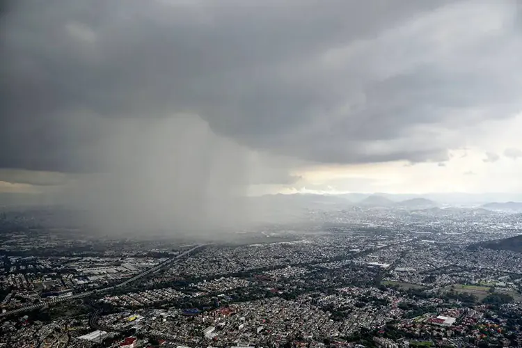Activan alertas por lluvias en Ciudad de México