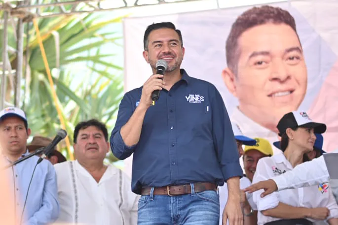 Libran orden de aprehensión contra Yunes Márquez, senador del PAN electo por Veracruz