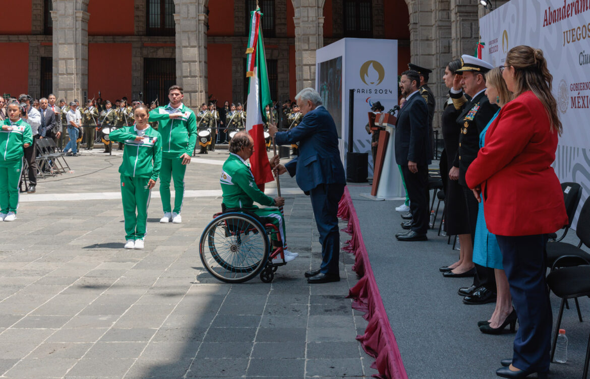 AMLO abandera a la Delegación Mexicana para los Juegos Paralímpicos de París 2024