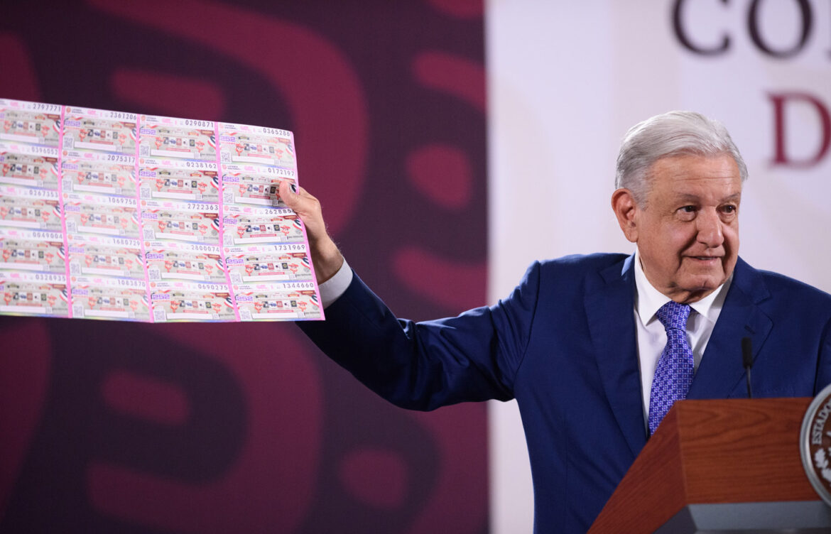 AMLO anuncia último sorteo millonario de la Lotería Nacional