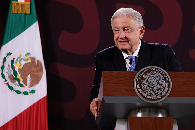 Difundirá AMLO recursos de organismos que protestaron ante el INE