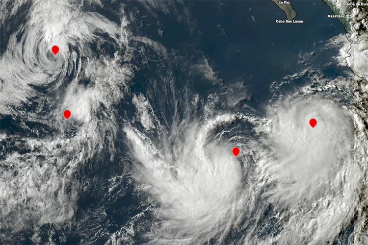 ¡Aguas! Se forman cuatro ciclones en costas de México