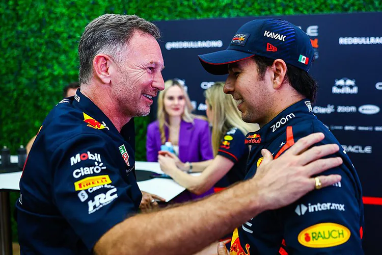 Horner defiende con pasión permanencia de Checo en Red Bull