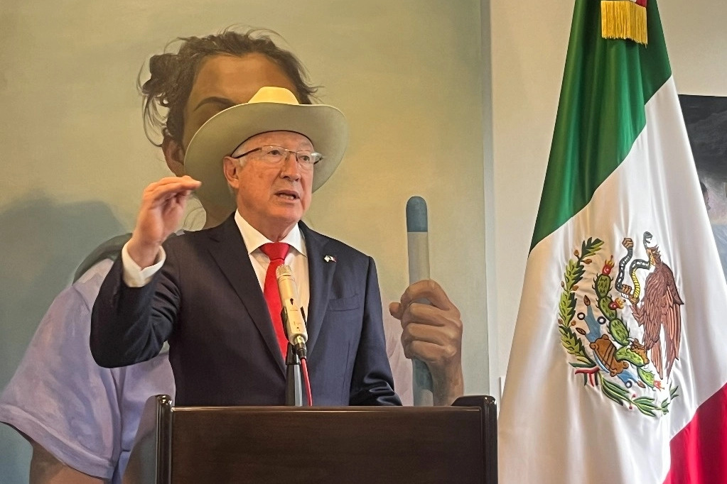 Ken Salazar: ‘Mayo’ Zambada fue trasladado a EU ‘Contra su voluntad’