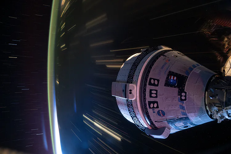 Astronautas del Starliner varados en el espacio volverán a la Tierra en febrero