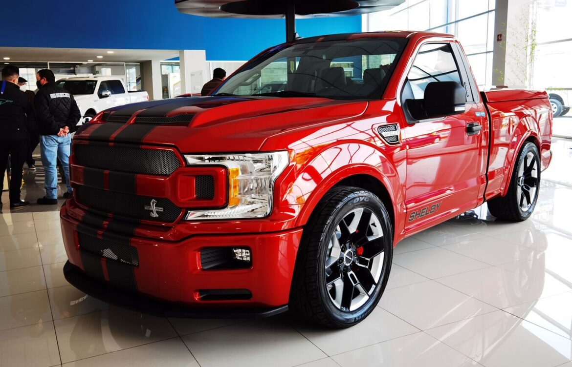 Esta es la millonaria camioneta que presume ‘El Toñín’