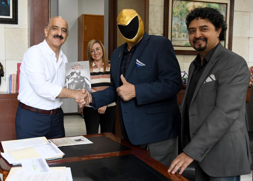 Tuvimos el honor de recibir al luchador “Tinieblas”, con motivo de la presentación del libro sobre su trayectoria escrito por el periodista y realizador de cine Raúl Criollo.Ha sido grato tener de visita en esta capital a uno de los personajes de la lucha libre mexicana. pic.twitter.com/IpvypfVlmr— Ricardo Ahued Bardahuil (@ahuedricardo) August 21, 2024