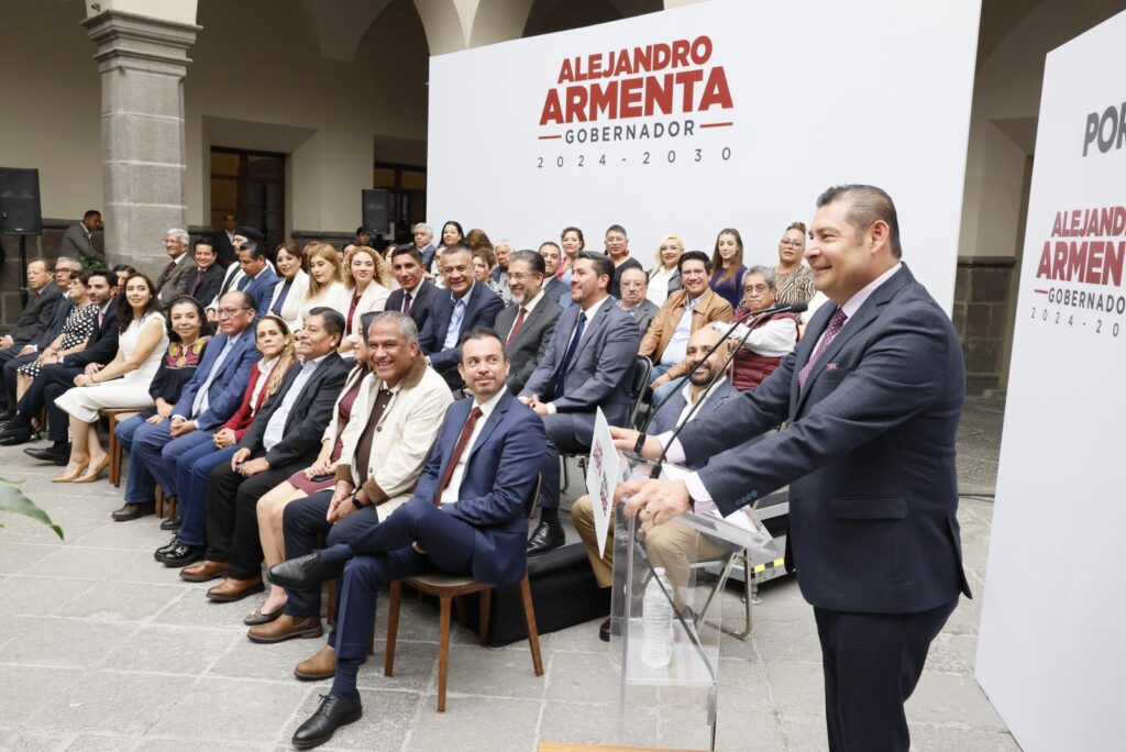 🤝Vamos a honrar la confianza de las y los poblanos. Agradezco el acompañamiento de mujeres y hombres que trabajarán con humanismo mexicano: ✅Mauricio García Castillo, Subsecretario del Deporte en la Secretaría del Deporte y la Juventud ✅Emma Itzel Jiménez Ponce,… pic.twitter.com/4y0fKGNnC7— Alejandro Armenta (@armentapuebla_) August 29, 2024