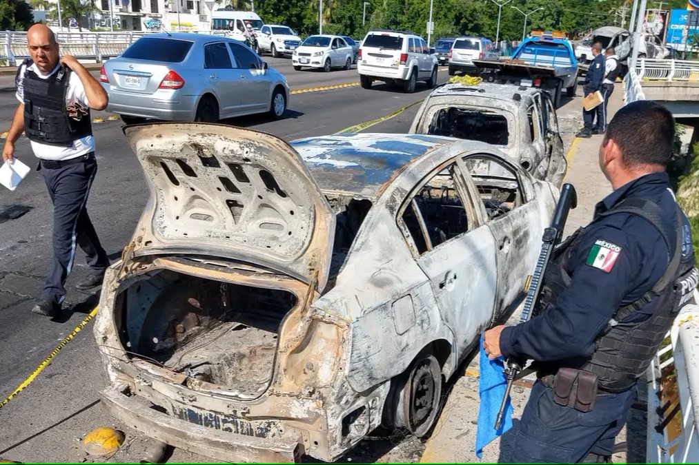 Estallan enfrentamientos entre el Ejército y civiles armados en Culiacán